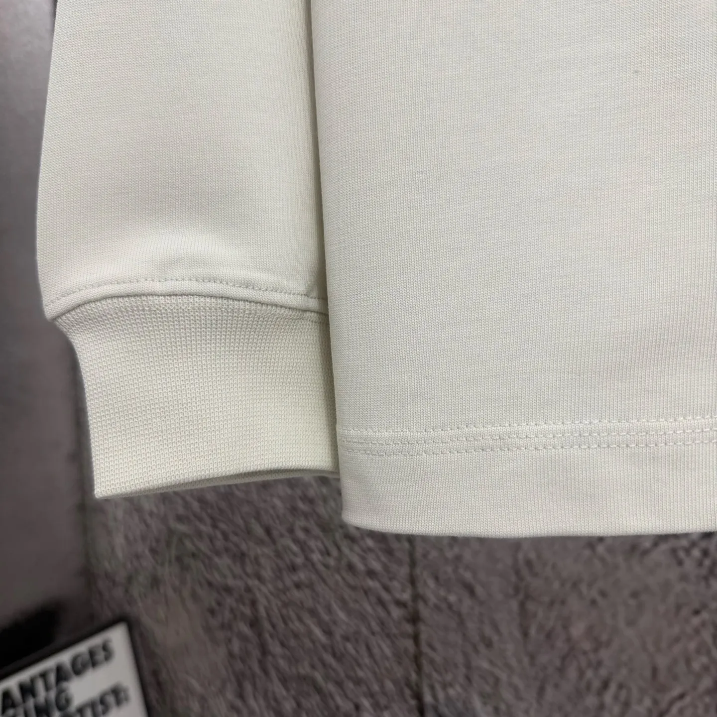《𝙉𝙚𝙬⚜️ 》 2026* New Arrival 350 Same Style Size：S M L XL XXL ：White Black Coffee Brown Gray